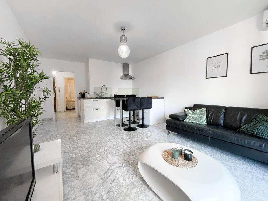Cosy Deux Pieces Apartment Menton Exterior foto